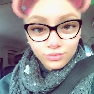 Meet your Posher, Kaela